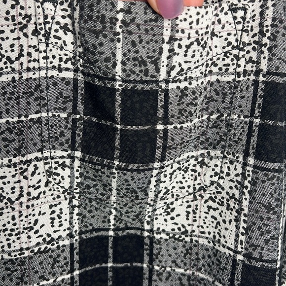 Diesel Long Sleeve Plaid Rayon Viscose Button Down Shirt Size XL Black & White - Picture 5 of 10